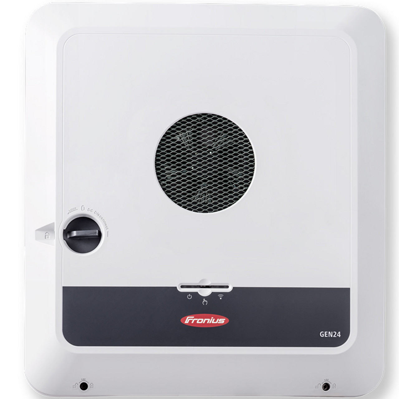 Proces montażu inwertera Fronius Primo Instalator montujący inwerter Fronius Primo na ścianie garażu z narzędziami w tle