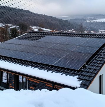 Fotowoltaika zimą – czy mróz i śnieg oznaczają koniec produkcji energii? Fotowoltaika zimą